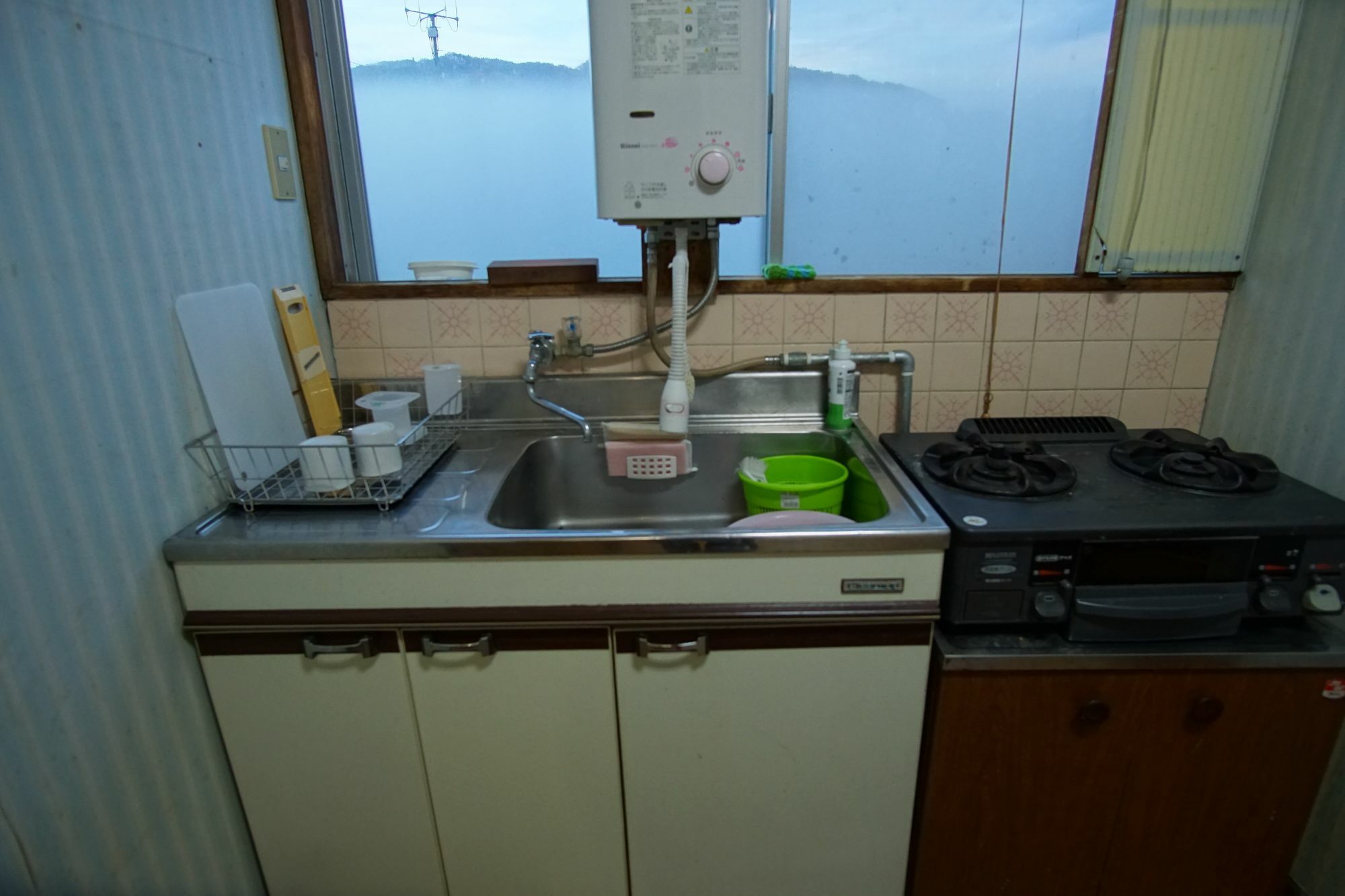 Hakuba Station Guesthouse En Eksteriør bilde