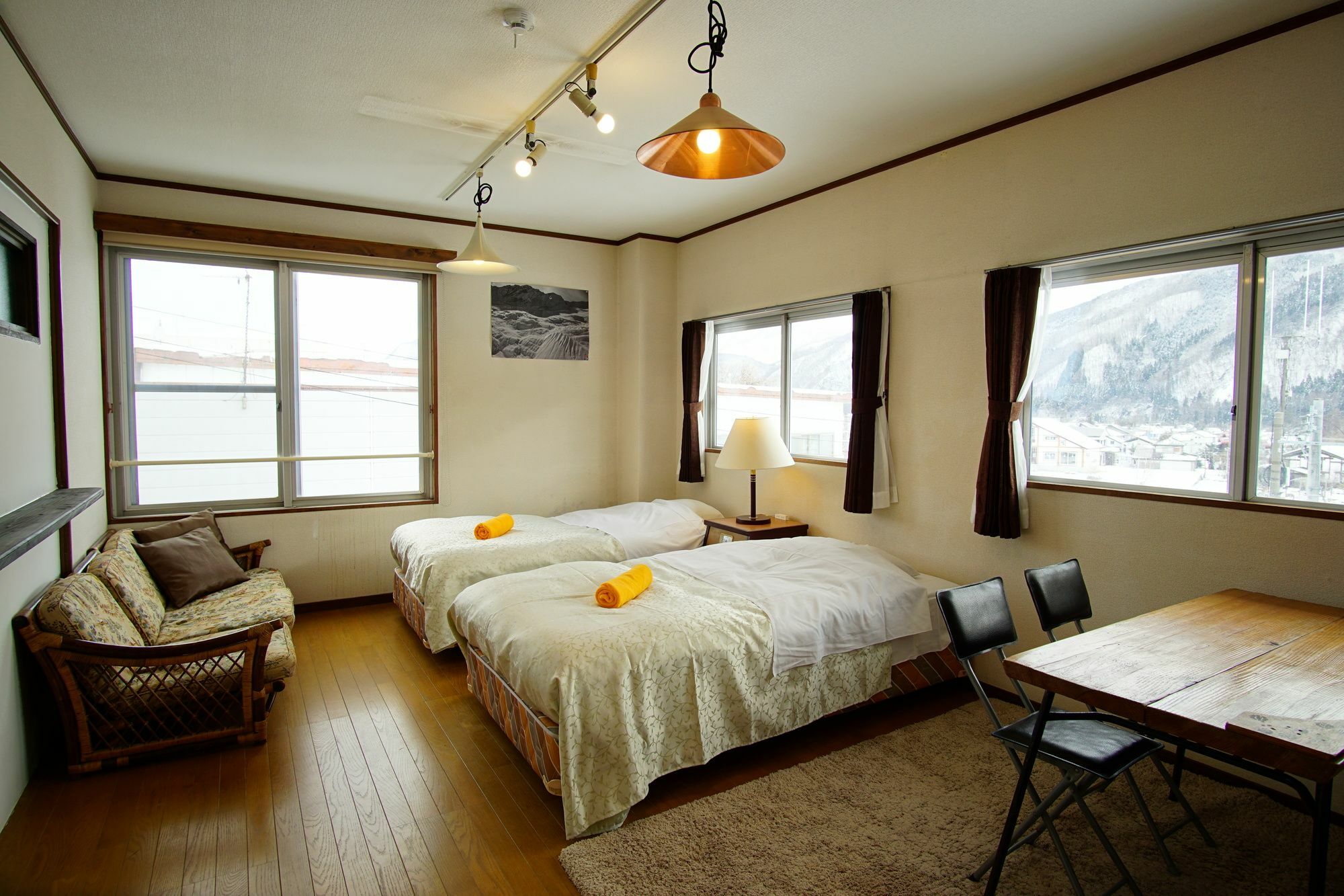 Hakuba Station Guesthouse En Eksteriør bilde
